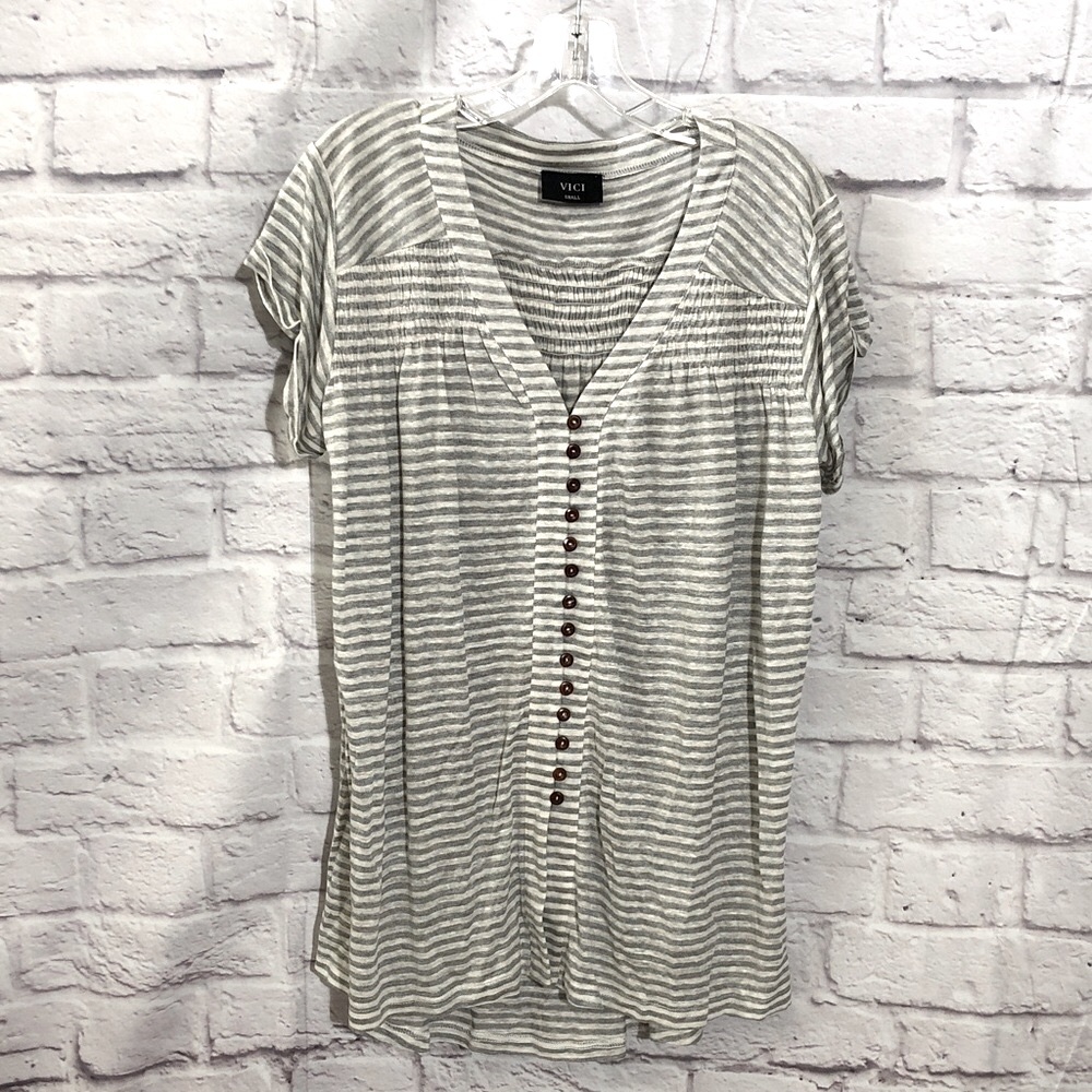 Vici Gray and White Striped Button-Up Blouse oversized Small NWOT Maternity